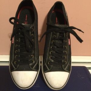 Men’s Levi’s comfort canvas rubber toe sneaker